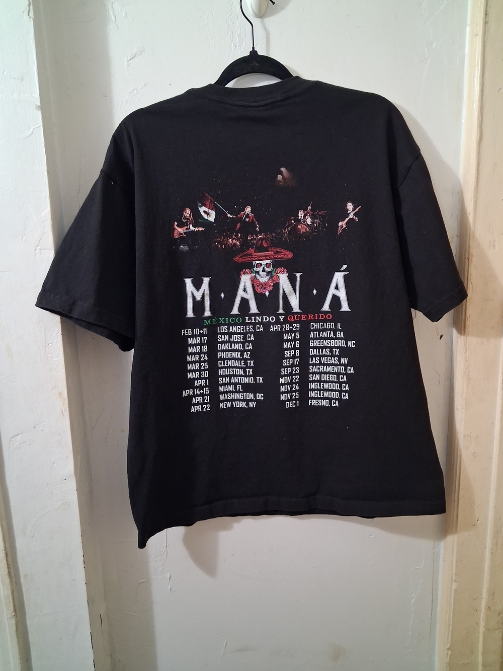 Maná "Lindo y Querido" Mexico Tour Tee - Black - Picture 4 of 5